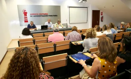 El vicepresidente regional anuncia la creación del Centro