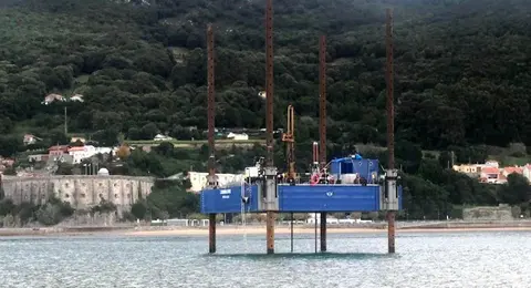 Prospecciones en la bocana entre Laredo y Santoña.