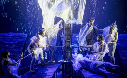 Representación teatral del viaje.