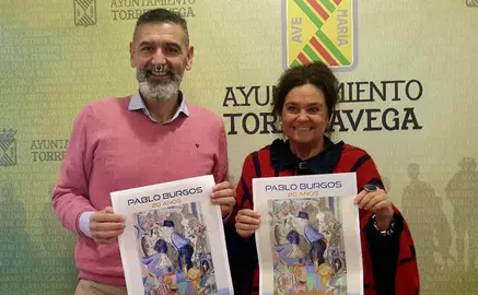 El artista Pablo Burgos, a la izquierda, junto a la edil de Cultura.