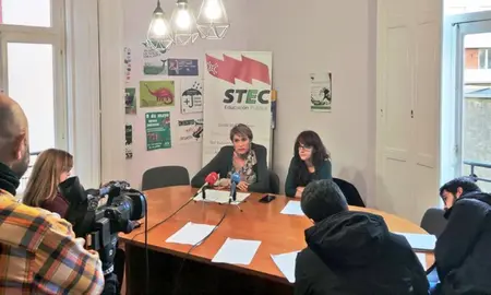 Representantes del STEC en la rueda de prensa.