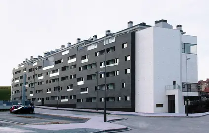 Viviendas de protección oficial en El Astillero.