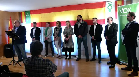 Presentación de los candidatos de Vox en sarón.
