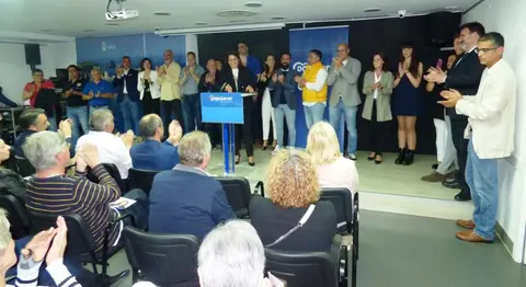 Candidatura del PP en Santa Cruz de Bezana. R.A.