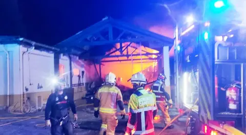 El incendio estuvo desarrollado antes de su extinción.