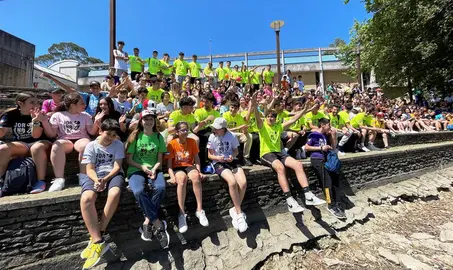 Alumnos participantes en la Olimpiada en El Astillero.