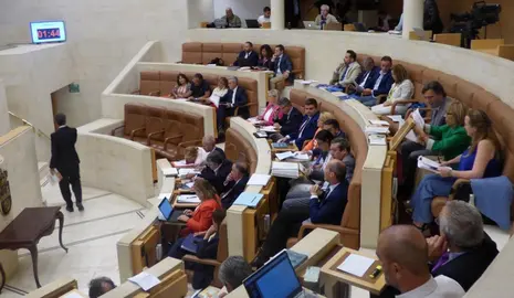 Los diputados regionales en el Parlamento de Cantabria. R.A.