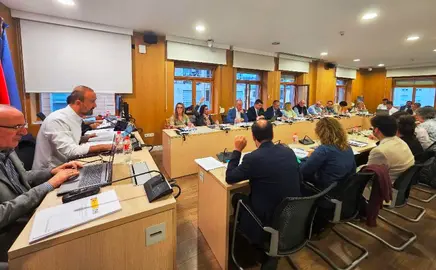 Un momento del Pleno de Torrelavega.