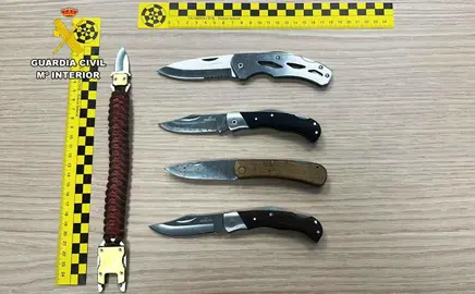 Armas blancas intervenidas los la Guardia Civil.