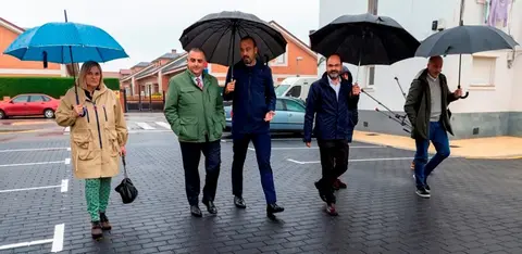 Visita del consejero de Fomento, Roberto Media, a Torrelavega.