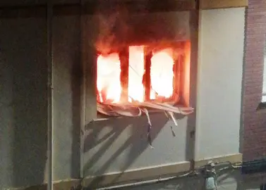 Fuego en el piso de Santo&ntilde;a.