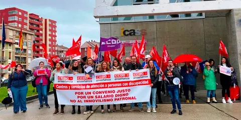 Asistentes a la concentración.