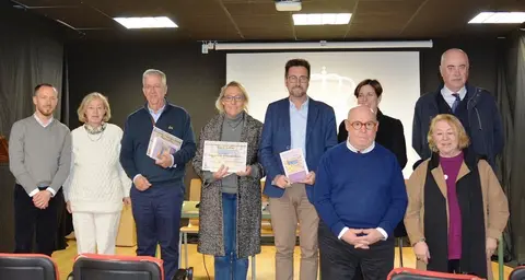 Entrega de los premios del Certamen Literario de Colindres.