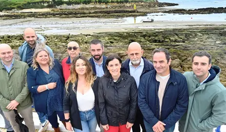 Un momento de la inauguración de la rehabilitación de la estatua.