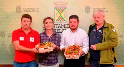 Presentación del Festival del Tomate en Torrelavega.