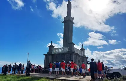 Los romeros en el Alto de Castro Urdiales.