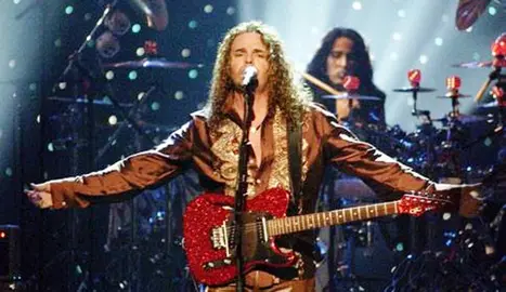 El vocal de Maná en concierto. Facebook