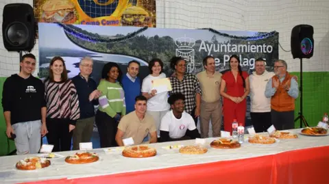 Participantes en el Concurso de Roscos de Reyes en Piélagos.