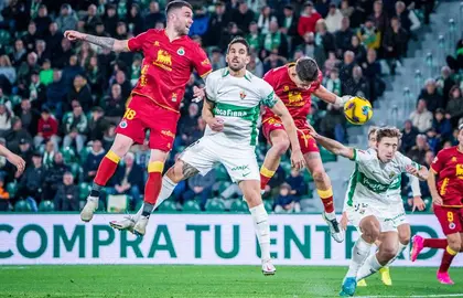 El Racing se coloca segundo en la clasificación.