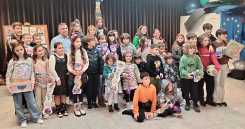 Entrega de los premios de Navidad en Argoños. R.A.