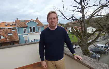 Pablo Diestro ha pedido rehabilitar el puente de Golbardo a la Consejería de Fomento. R.A.