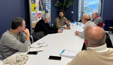 Reunión entre Izquierda Unida y la Fecav.