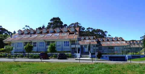 Zona del Encinar, en isla, en Arnuero, con sentencia firma de derribo. R.A.