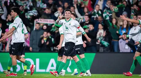 Arana metió el primer gol.