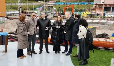 Las autoridades políticas en Los Corrales de Buelna.