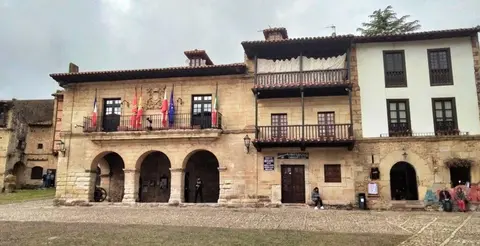 Ayuntamiento de Santillana del Mar. R.A.