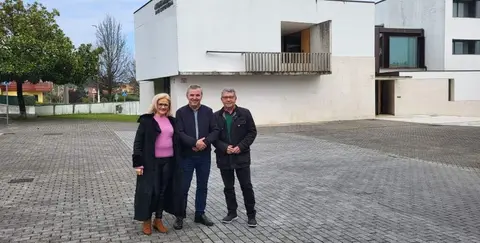 La oposición pidió el cese de la concejala de Vox, Manuel Bolado.