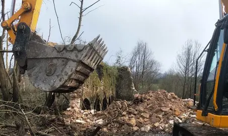 Molino de mareas derribado en Treto.