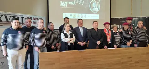 Presentación de la Fería de la Anchoa y la Conserva de Cantabria y del Capítulo del Cabildo. R.A.