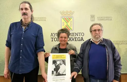 Presentación de la exposición colectiva en Torrelavega.