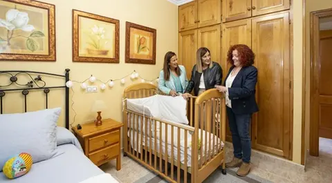 Visita al centro de acogida de violencia de género.