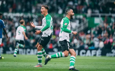 El Oviedo se adelantó en el marcador.