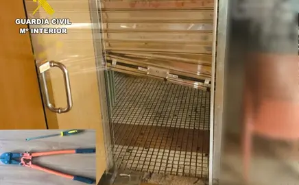 Robo en el establecimiento en Sarón.