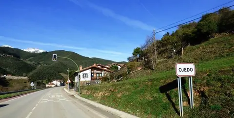 Carretera en la localidad de Ojedo, en Cillorigo de Liébana. R.A.