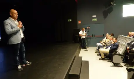 Sergio Valle en la presentación del documental en la Casa de Cultura. R.A.