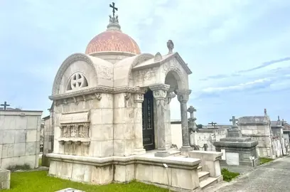 Panteón de la Familia Pardo.