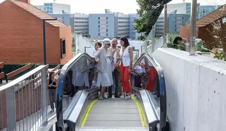 Un momento de la puesta en marcha de las escaleras mecánicas.