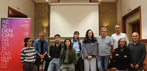 Participantes y autoridades en Residencias Artísticas.