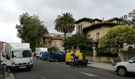 Laredo regulará el aparcamiento en Semana Santa y verano. R.A