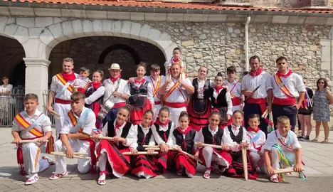 Grupo de Danzantes. Facebook