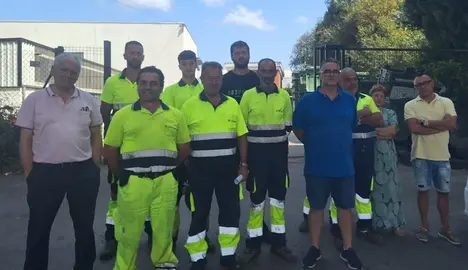 Personal de la recogida de basuras de Medio Cudeyo.