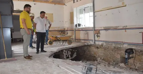 Las autoridades políticas visitaron las obras del consultorio de Boo.