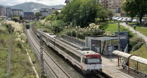 Vías del tren entre Muriedas-Maliaño.