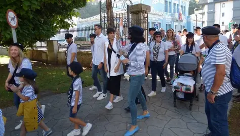 Integrantes de la Cofradía del Norte de Colindres.