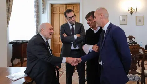 Un momento del acto de la concesión del doctor Honoris Causa.