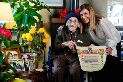 Un momento de la entrega de la Medalla de Oro de Cantabria.